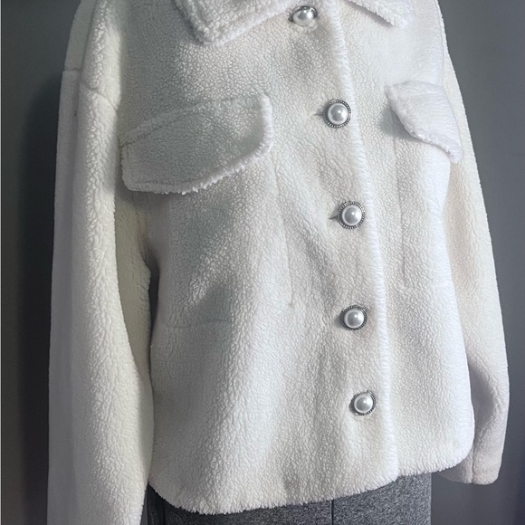 CHELSEA & VIOLET faux fur jacket - Picture 10 of 11